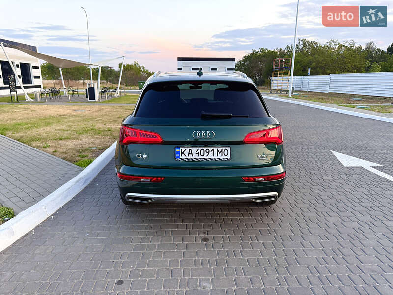 Позашляховик / Кросовер Audi Q5 2018 в Миколаєві