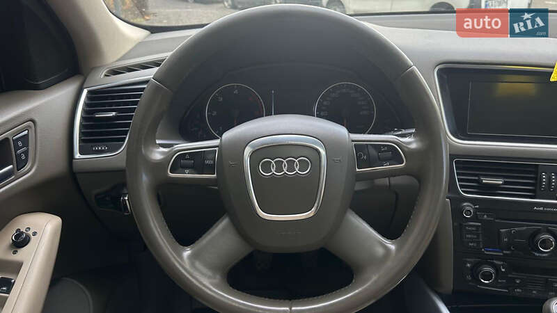 Позашляховик / Кросовер Audi Q5 2011 в Івано-Франківську