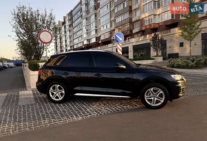 Позашляховик / Кросовер Audi Q5 2017 в Києві фото 3 Позашляховик / Кросовер Audi Q5 2017 в Києві