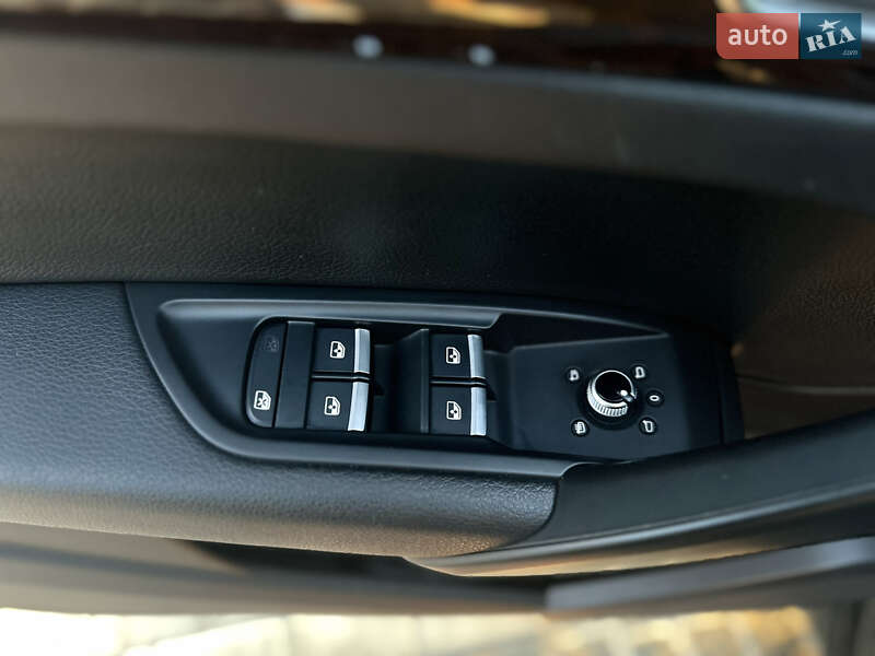 Позашляховик / Кросовер Audi Q5 2017 в Києві фото 19 Позашляховик / Кросовер Audi Q5 2017 в Києві