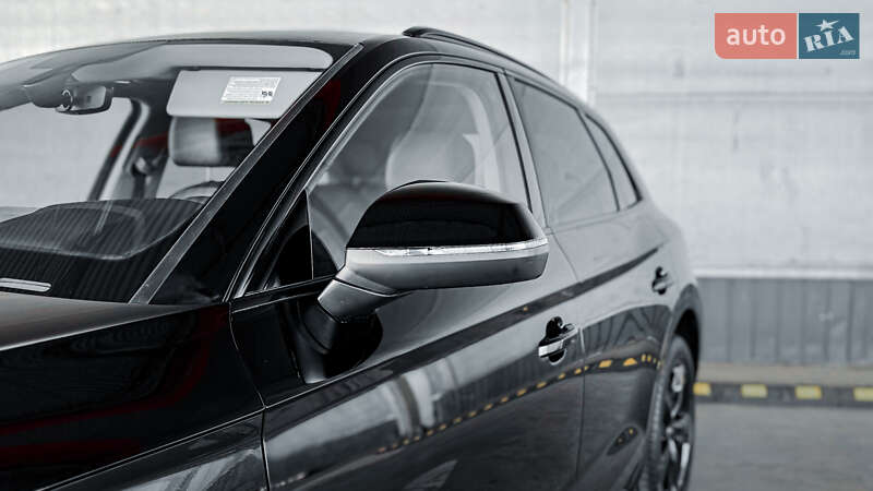 Позашляховик / Кросовер Audi Q5 2019 в Рівному