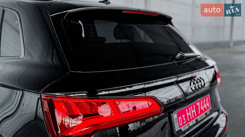 Позашляховик / Кросовер Audi Q5 2019 в Рівному