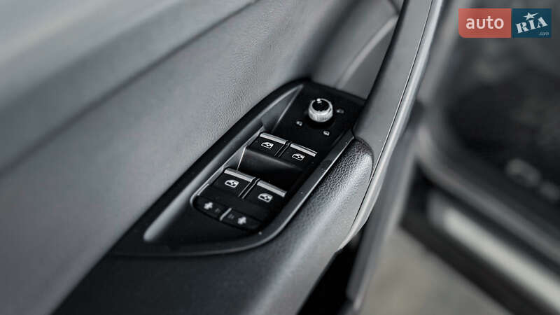 Позашляховик / Кросовер Audi Q5 2019 в Рівному