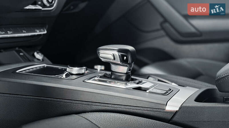 Позашляховик / Кросовер Audi Q5 2019 в Рівному