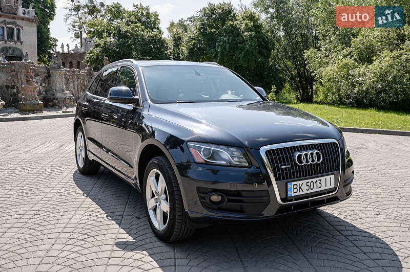 Внедорожник / Кроссовер Audi Q5 2011 в Луцке