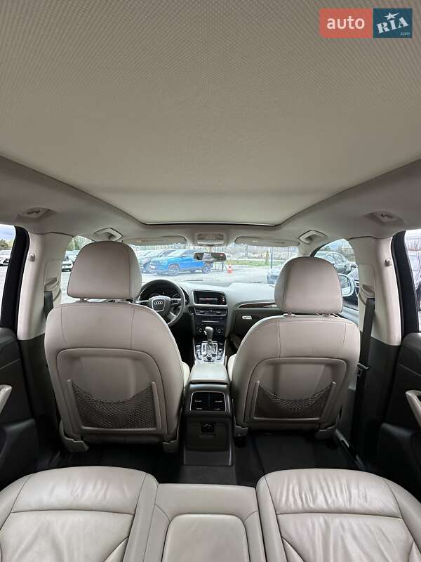 Позашляховик / Кросовер Audi Q5 2011 в Білогородці