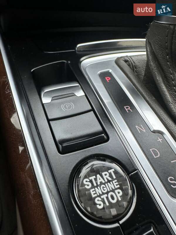 Позашляховик / Кросовер Audi Q5 2011 в Білогородці