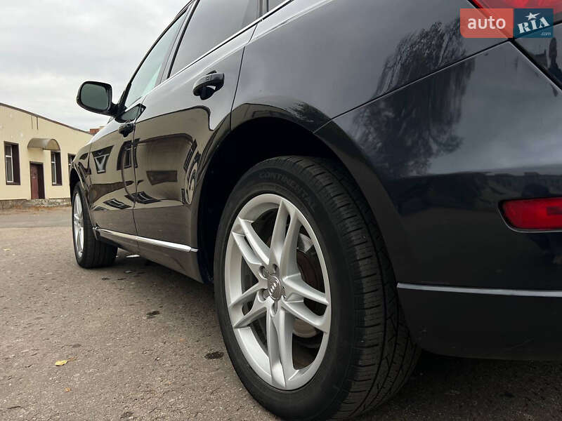 Позашляховик / Кросовер Audi Q5 2012 в Слов'янську