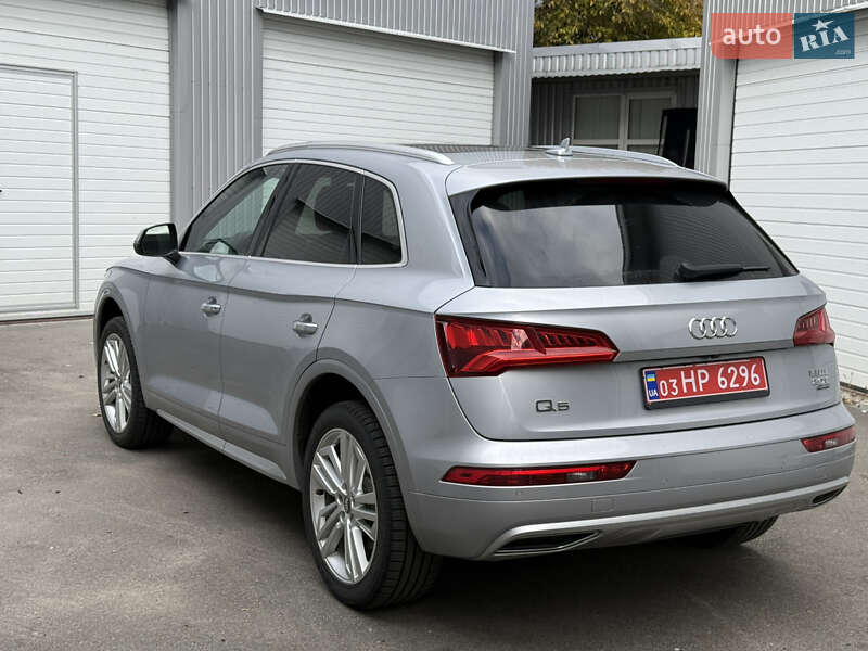 Позашляховик / Кросовер Audi Q5 2018 в Києві