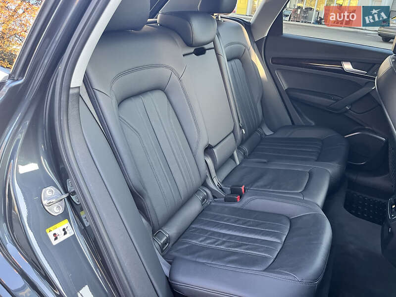 Внедорожник / Кроссовер Audi Q5 2017 в Киеве фото 42 Внедорожник / Кроссовер Audi Q5 2017 в Киеве