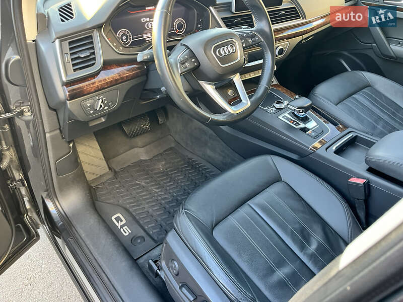 Внедорожник / Кроссовер Audi Q5 2017 в Киеве фото 46 Внедорожник / Кроссовер Audi Q5 2017 в Киеве