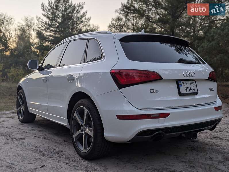 Позашляховик / Кросовер Audi Q5 2015 в Києві