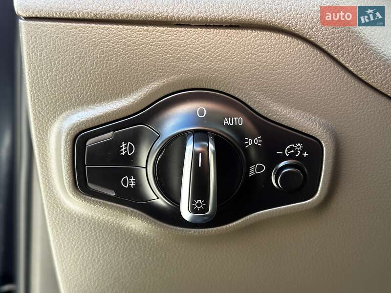 Внедорожник / Кроссовер Audi Q5 2016 в Львове