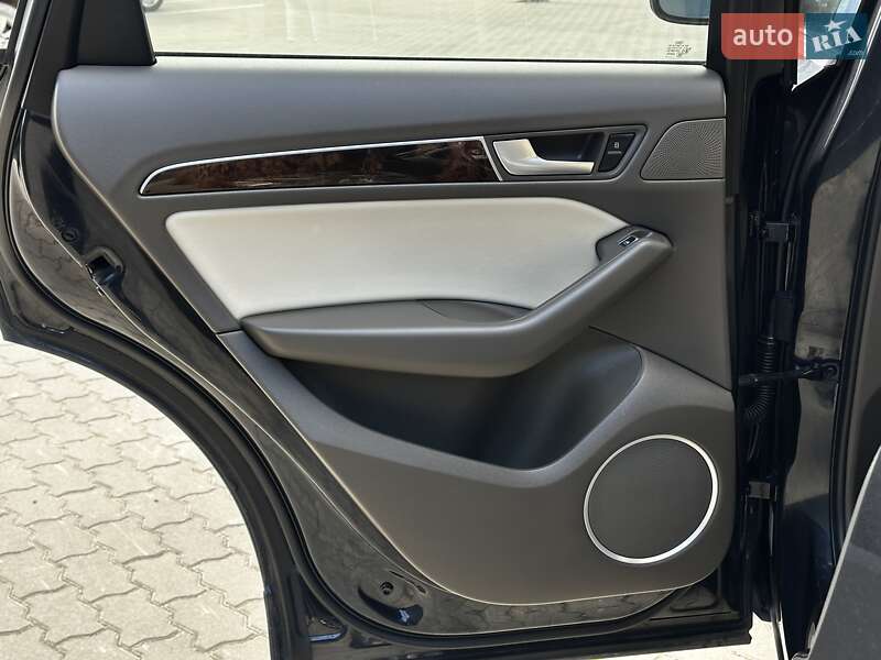 Внедорожник / Кроссовер Audi Q5 2016 в Львове