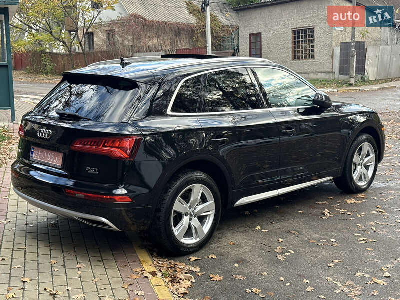 Позашляховик / Кросовер Audi Q5 2018 в Києві