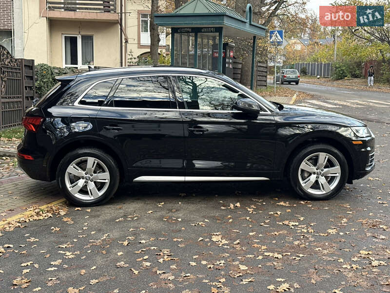 Позашляховик / Кросовер Audi Q5 2018 в Києві