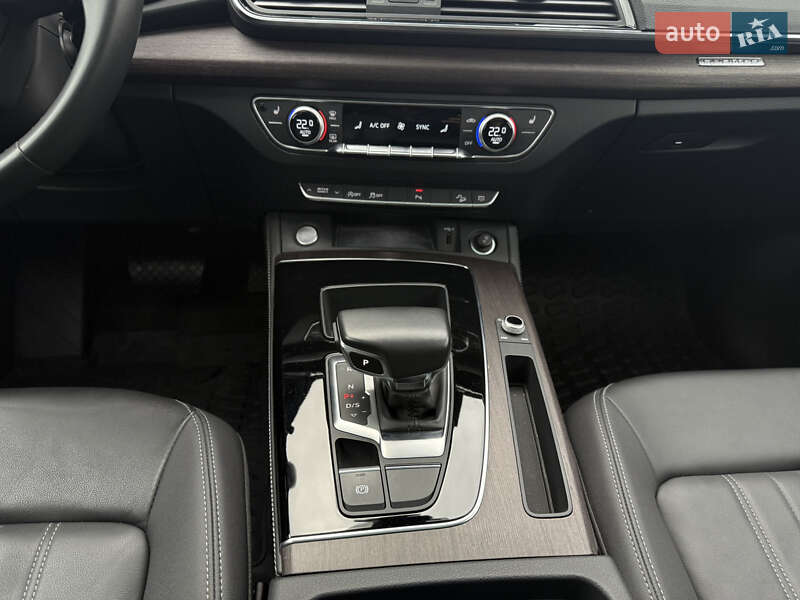 Позашляховик / Кросовер Audi Q5 2023 в Києві