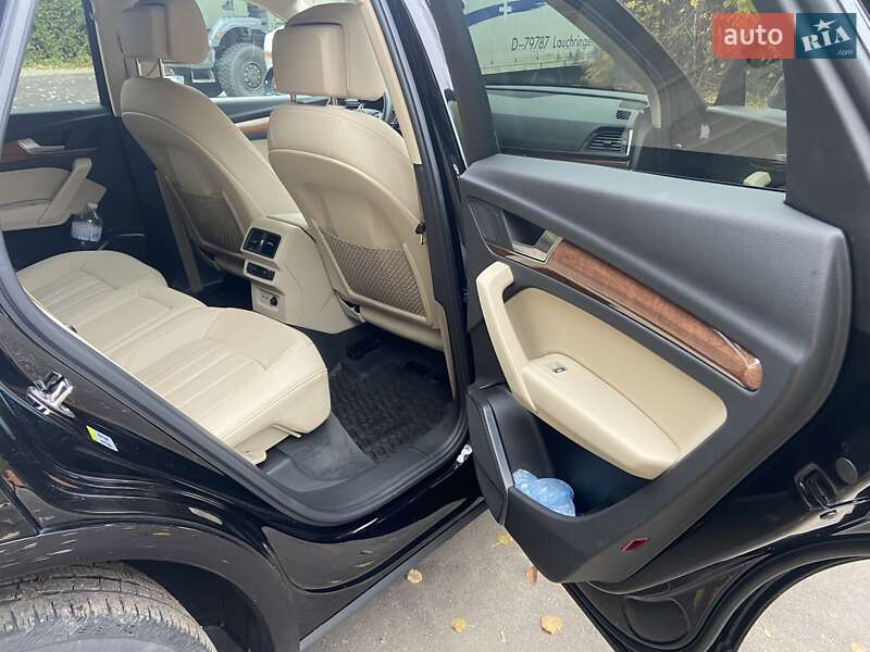 Позашляховик / Кросовер Audi Q5 2020 в Києві фото 6 Позашляховик / Кросовер Audi Q5 2020 в Києві