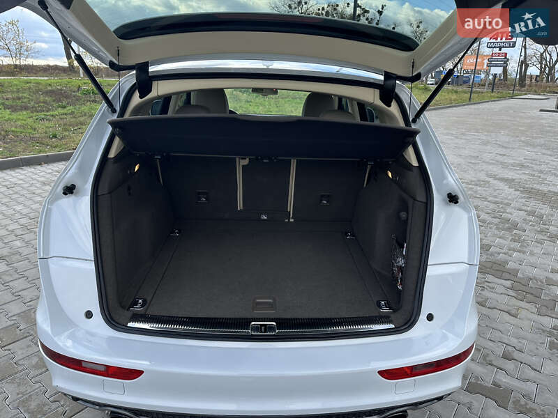 Внедорожник / Кроссовер Audi Q5 2015 в Киеве