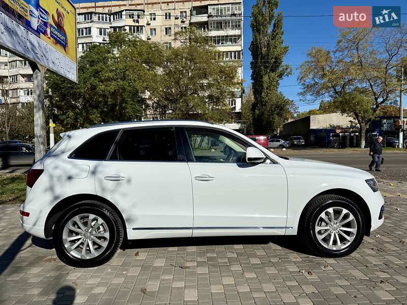 Внедорожник / Кроссовер Audi Q5 2016 в Одессе