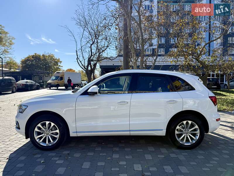 Внедорожник / Кроссовер Audi Q5 2016 в Одессе