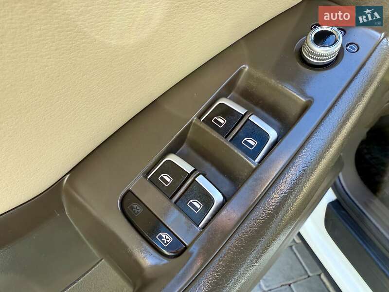 Внедорожник / Кроссовер Audi Q5 2016 в Одессе