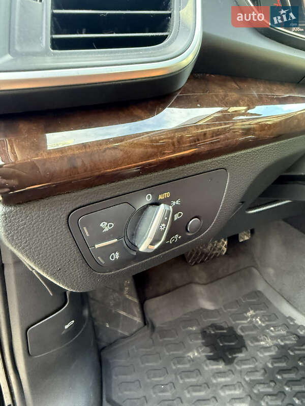 Внедорожник / Кроссовер Audi Q5 2019 в Жидачове