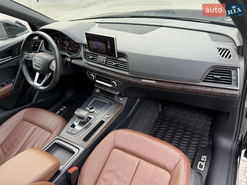 Позашляховик / Кросовер Audi Q5 2018 в Дубні фото 82 Позашляховик / Кросовер Audi Q5 2018 в Дубні