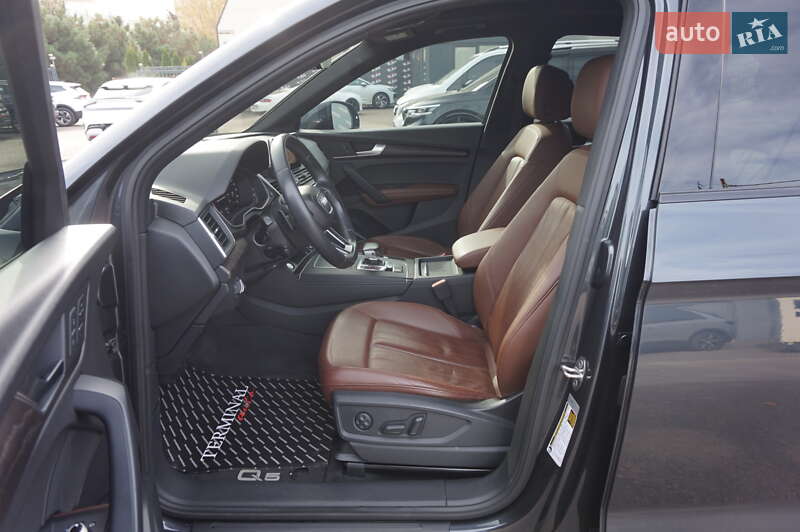 Позашляховик / Кросовер Audi Q5 2019 в Одесі фото 23 Позашляховик / Кросовер Audi Q5 2019 в Одесі