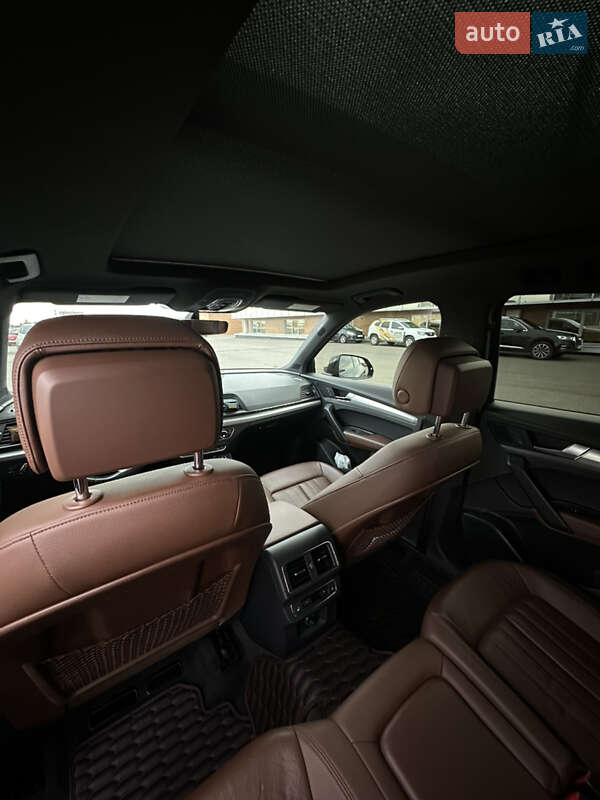 Позашляховик / Кросовер Audi Q5 2017 в Києві