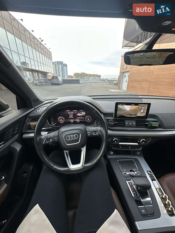 Позашляховик / Кросовер Audi Q5 2017 в Києві