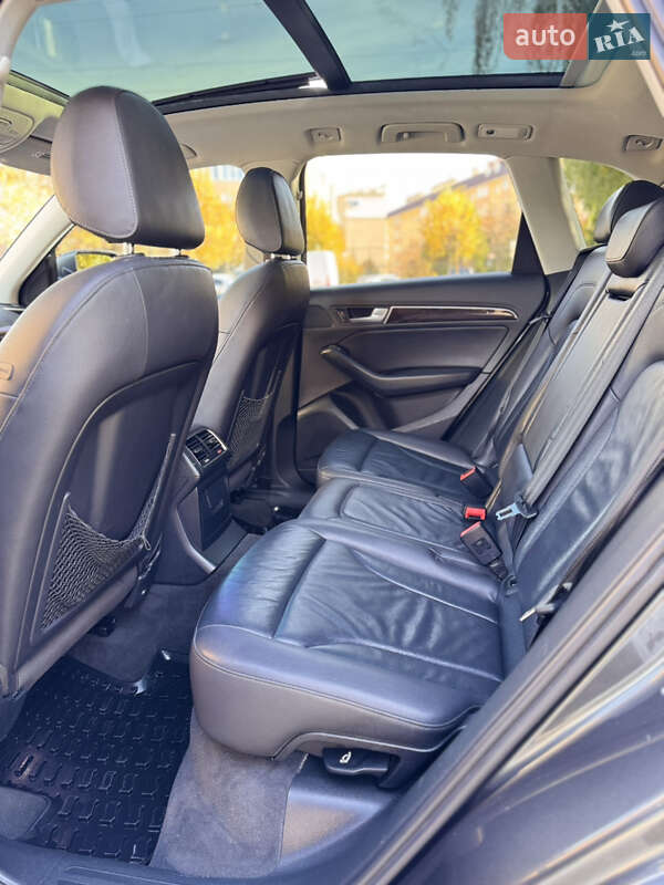 Позашляховик / Кросовер Audi Q5 2016 в Києві