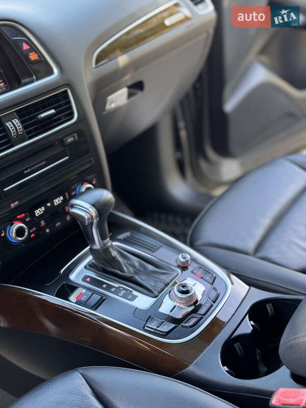 Позашляховик / Кросовер Audi Q5 2016 в Києві