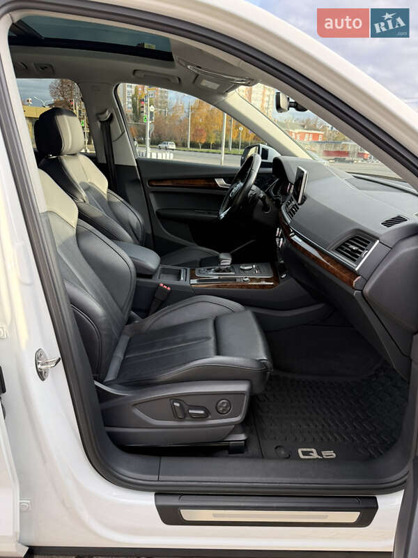 Позашляховик / Кросовер Audi Q5 2018 в Харкові