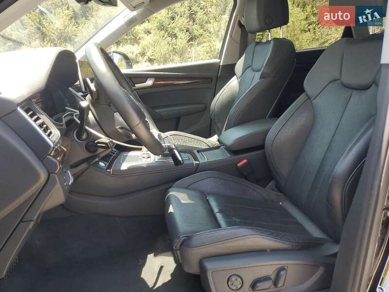 Внедорожник / Кроссовер Audi Q5 2019 в Запорожье