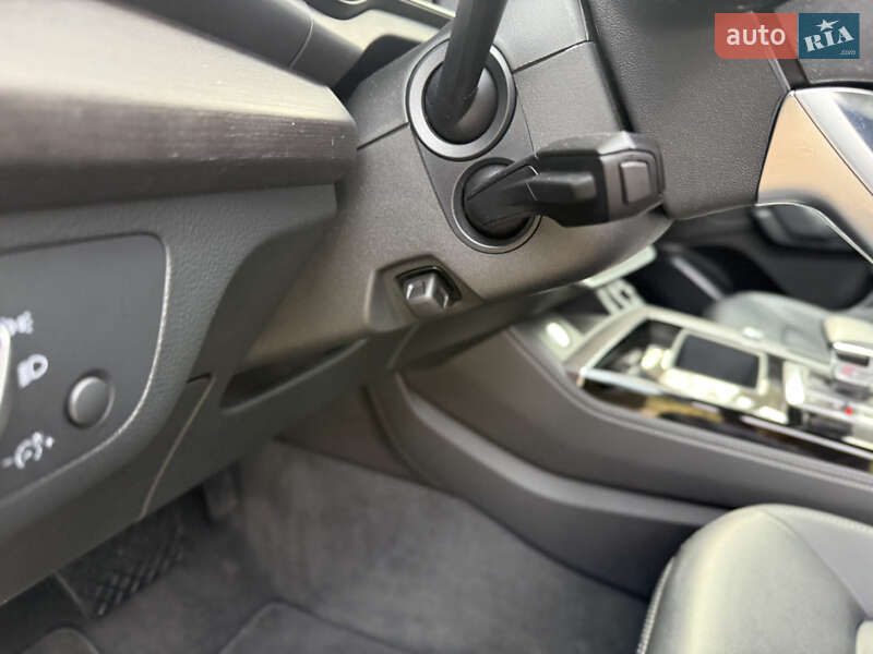 Внедорожник / Кроссовер Audi Q5 2022 в Киеве