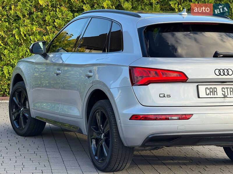 Позашляховик / Кросовер Audi Q5 2018 в Стрию