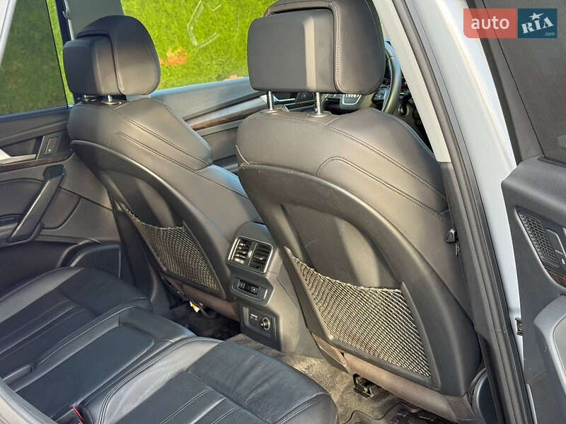 Позашляховик / Кросовер Audi Q5 2018 в Стрию