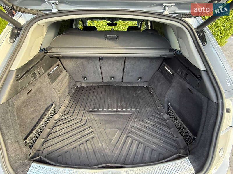 Позашляховик / Кросовер Audi Q5 2018 в Стрию