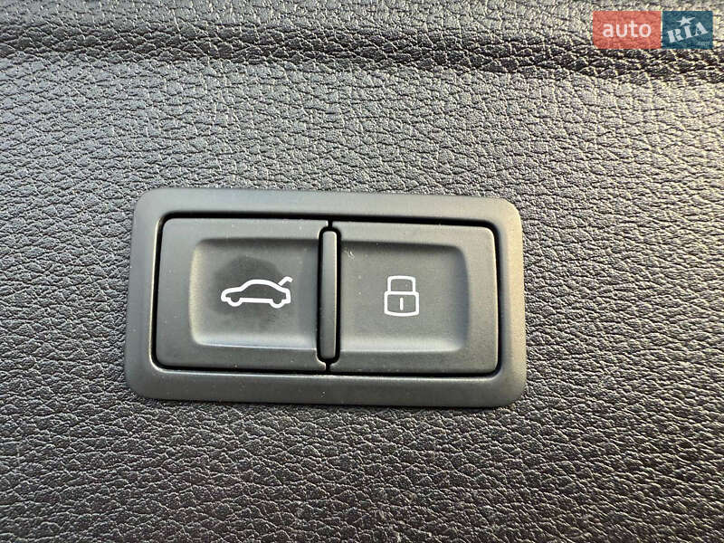 Позашляховик / Кросовер Audi Q5 2018 в Стрию