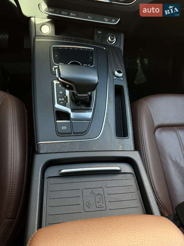 Позашляховик / Кросовер Audi Q5 2019 в Львові фото 23 Позашляховик / Кросовер Audi Q5 2019 в Львові