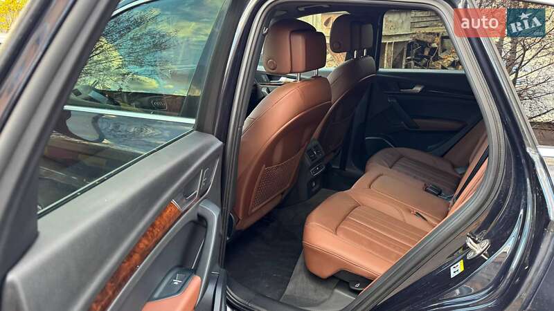 Позашляховик / Кросовер Audi Q5 2017 в Черкасах