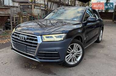 Внедорожник / Кроссовер Audi Q5 2017 в Черкассах