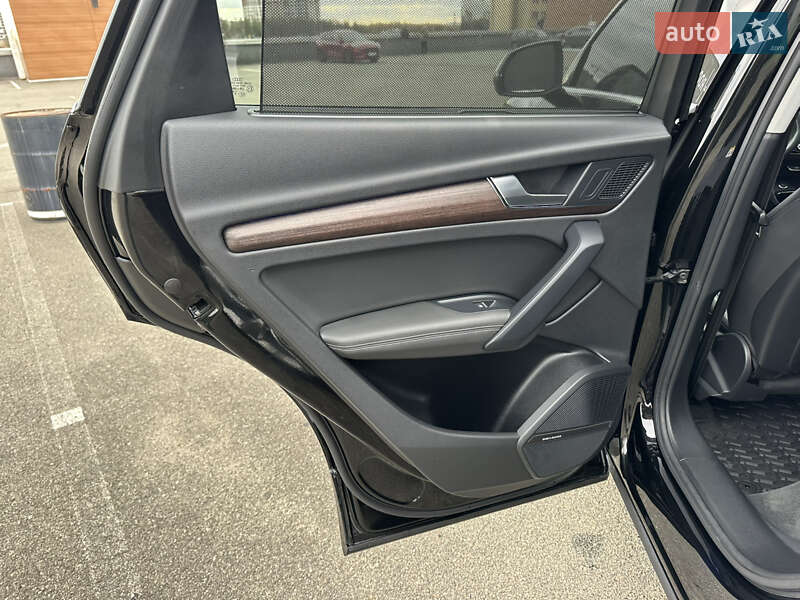 Позашляховик / Кросовер Audi Q5 2021 в Києві фото 25 Позашляховик / Кросовер Audi Q5 2021 в Києві
