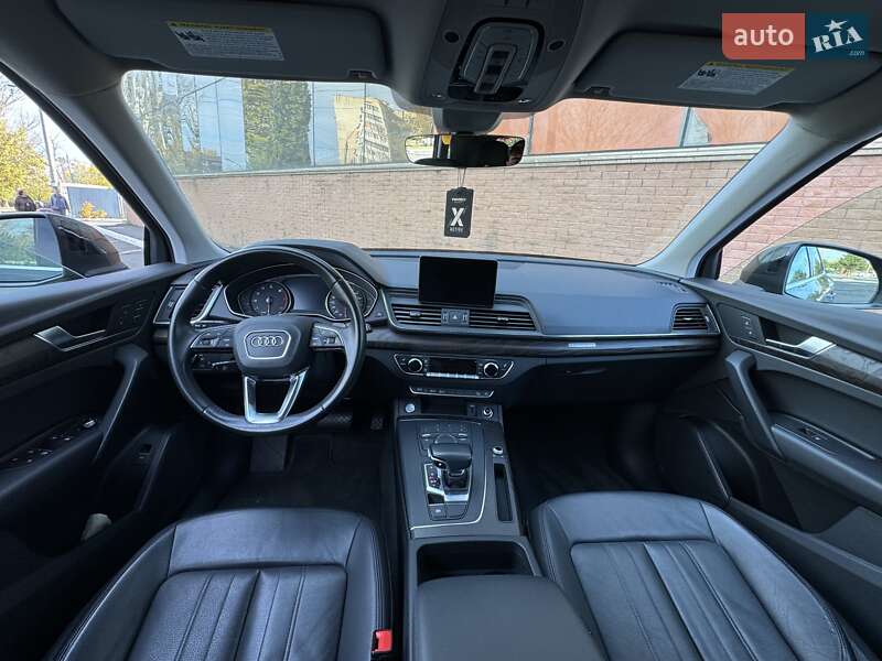 Внедорожник / Кроссовер Audi Q5 2019 в Одессе фото 14 Внедорожник / Кроссовер Audi Q5 2019 в Одессе