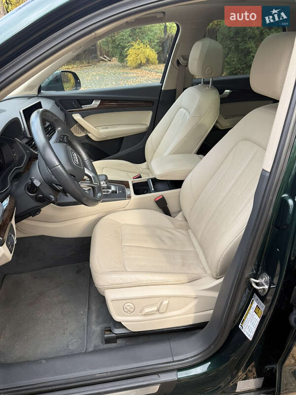 Позашляховик / Кросовер Audi Q5 2017 в Львові фото 10 Позашляховик / Кросовер Audi Q5 2017 в Львові