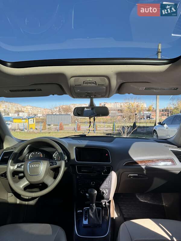 Внедорожник / Кроссовер Audi Q5 2010 в Кропивницком