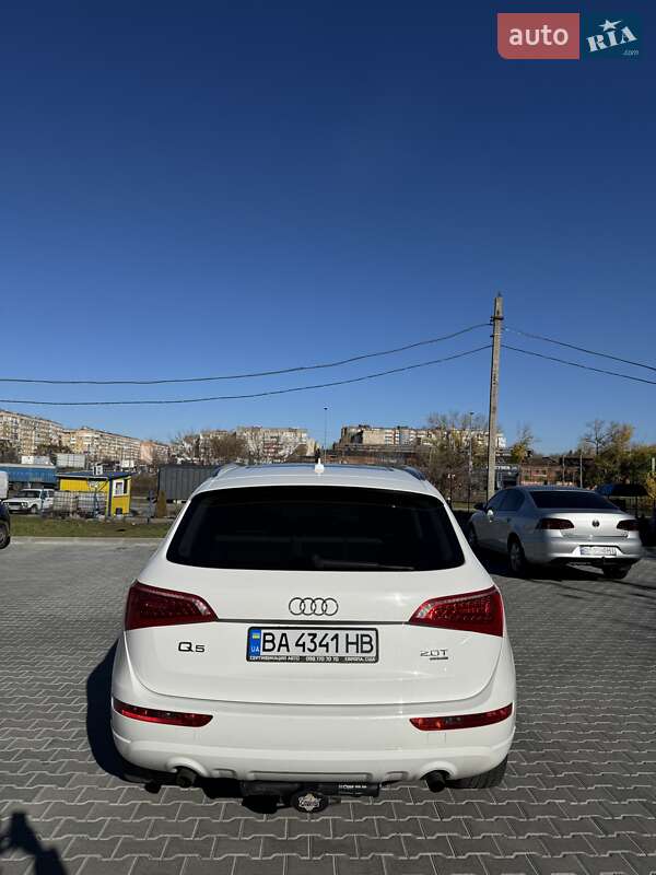 Внедорожник / Кроссовер Audi Q5 2010 в Кропивницком