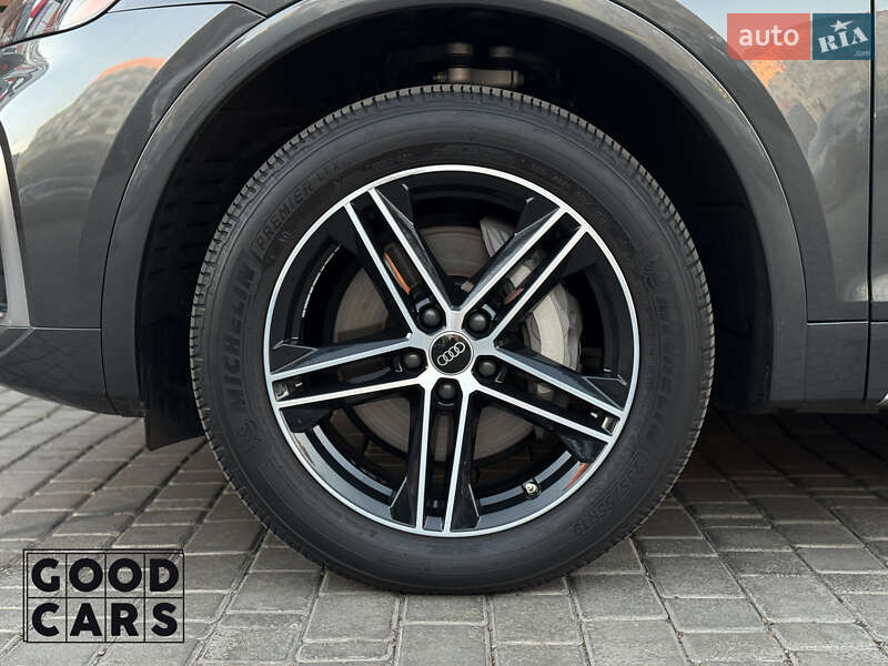 Позашляховик / Кросовер Audi Q5 2020 в Одесі
