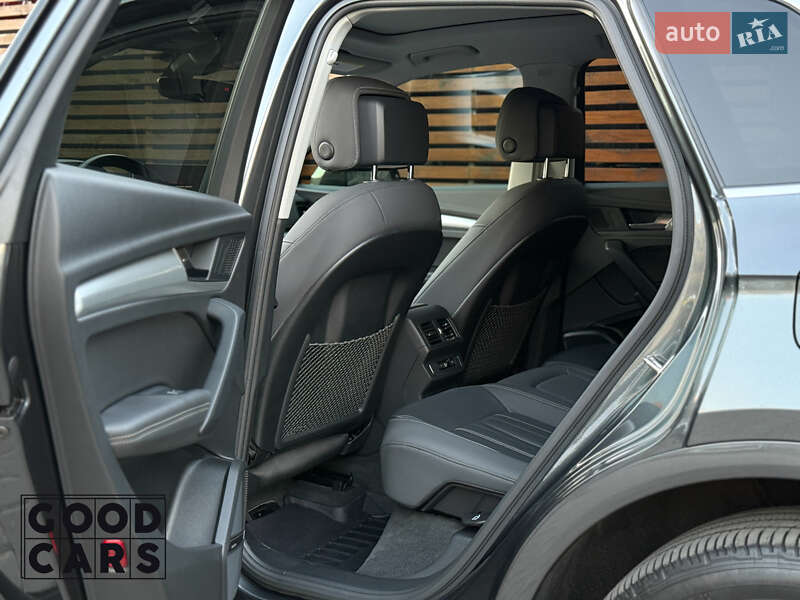 Позашляховик / Кросовер Audi Q5 2020 в Одесі